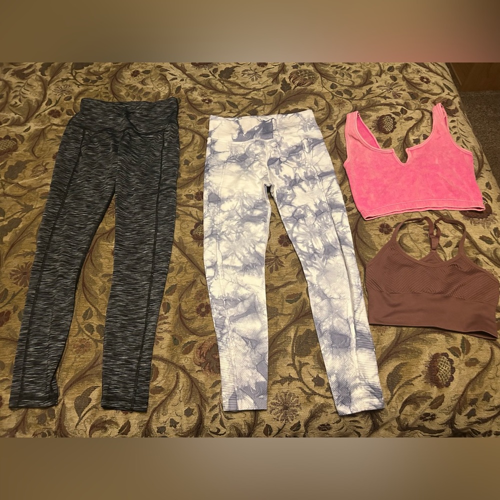 NWOT 4 piece workout bundle
